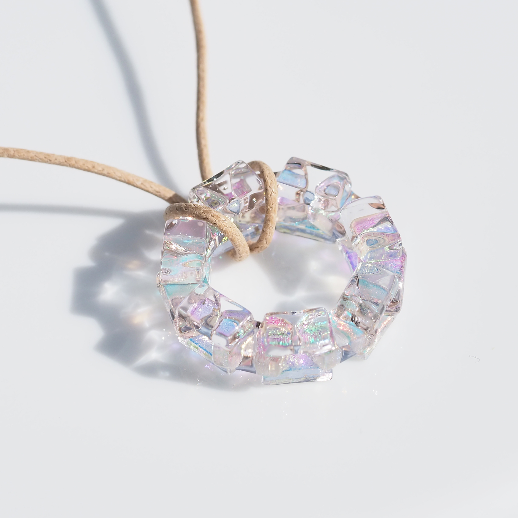 ��������